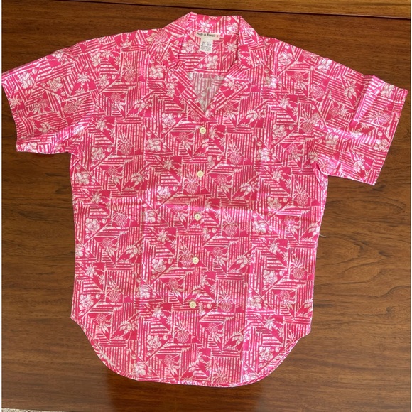 Tops - Pink Ladies aloha shirt/blouse made in Hawaii 100% cotton. XS x small